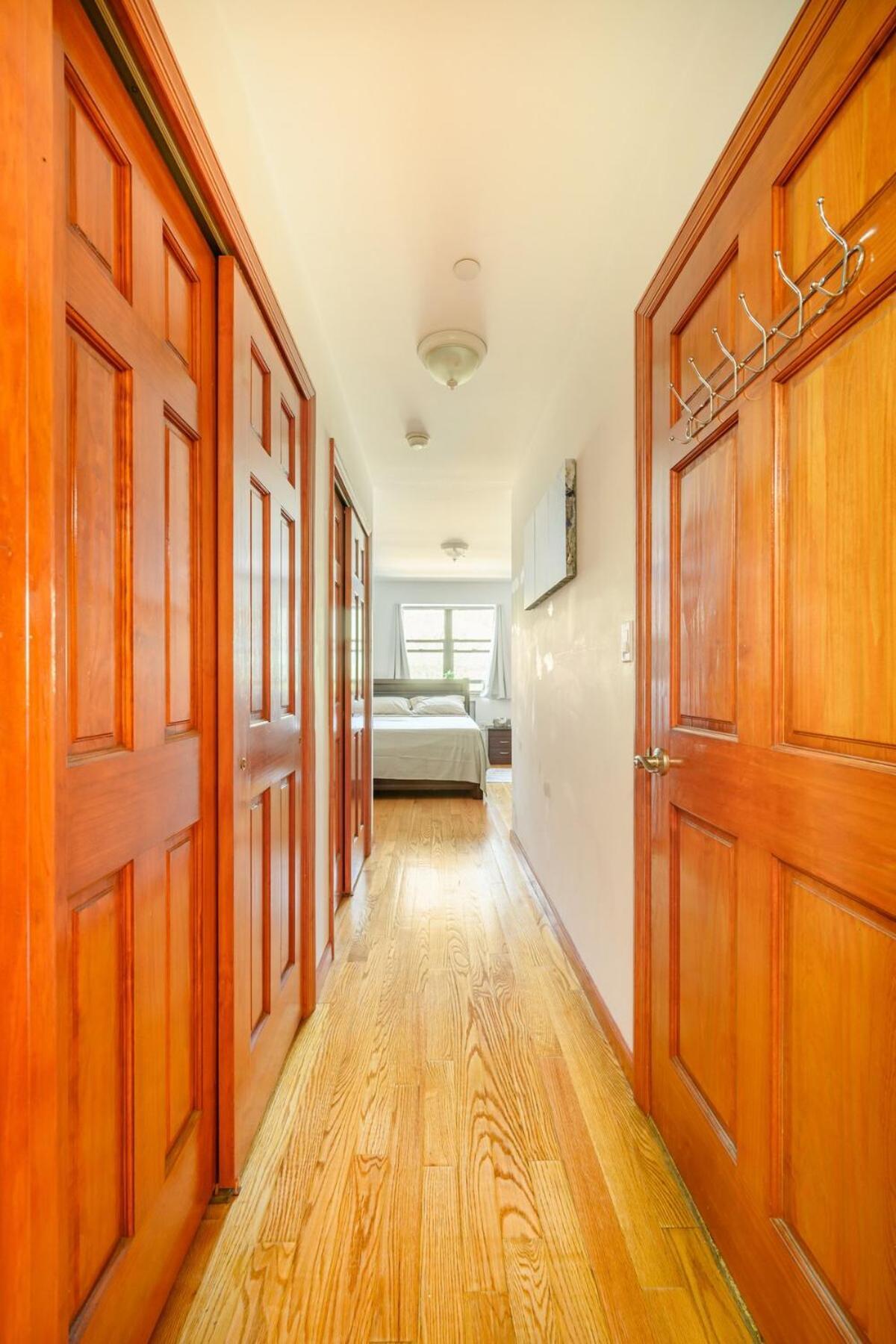 Large Private & Private Bathroom Homestay *