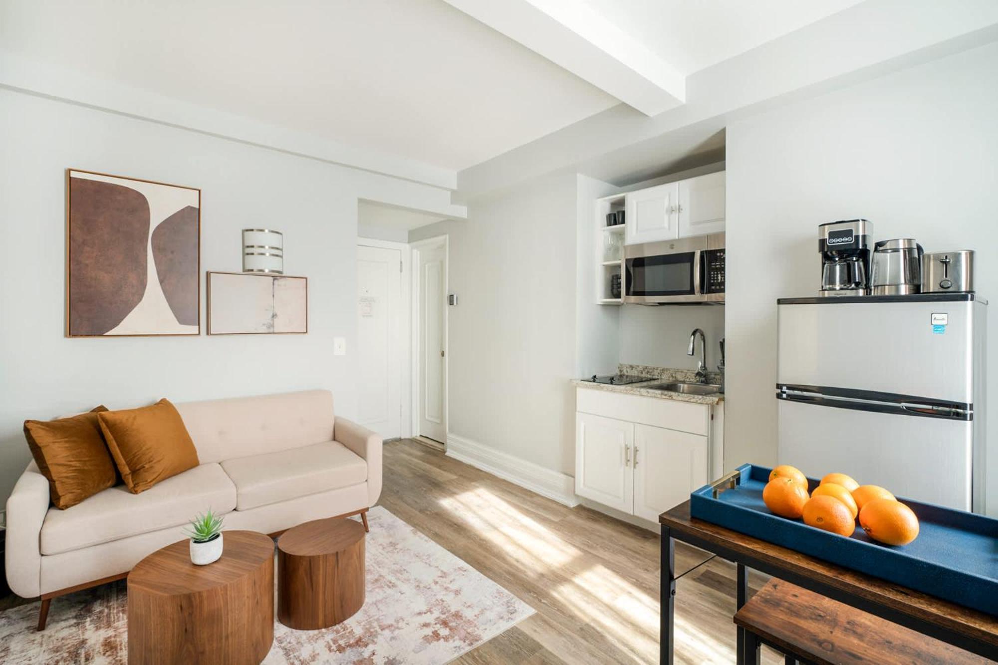 73-608 New 1br 1bth Uws Doorman Gym