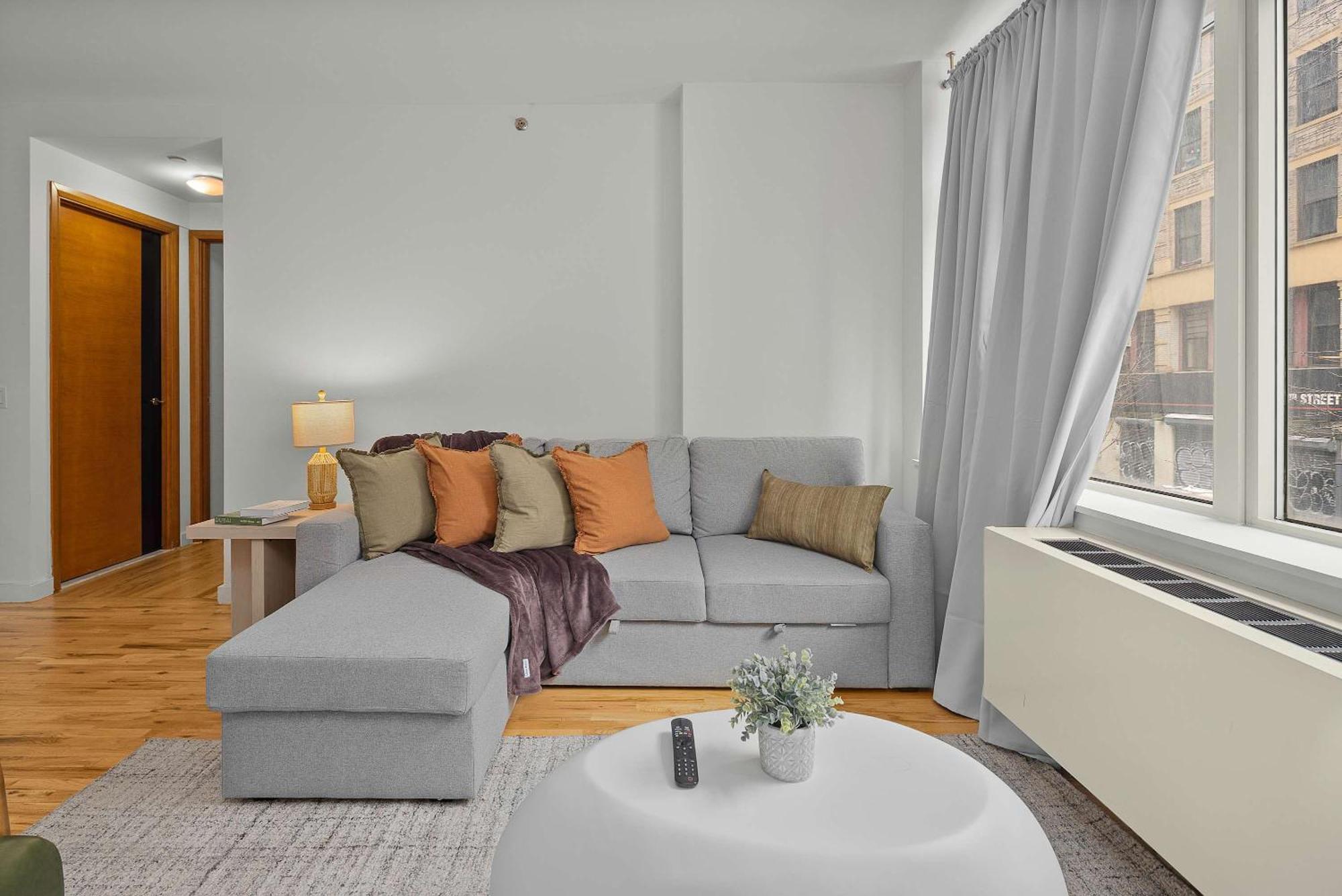 Spacious 2br Steps From Times Square & Broadway * New York