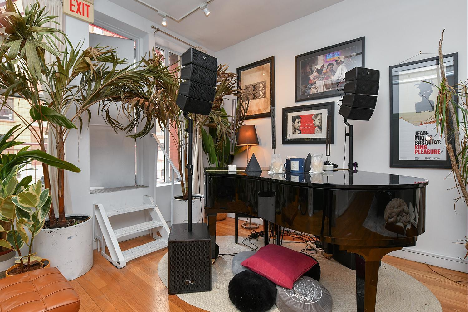 Luxury 2 Bedroom Soho Loft New York