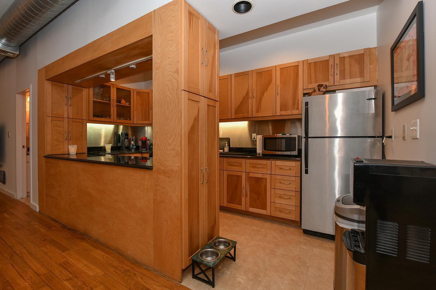 Luxury 2 Bedroom Soho Loft *