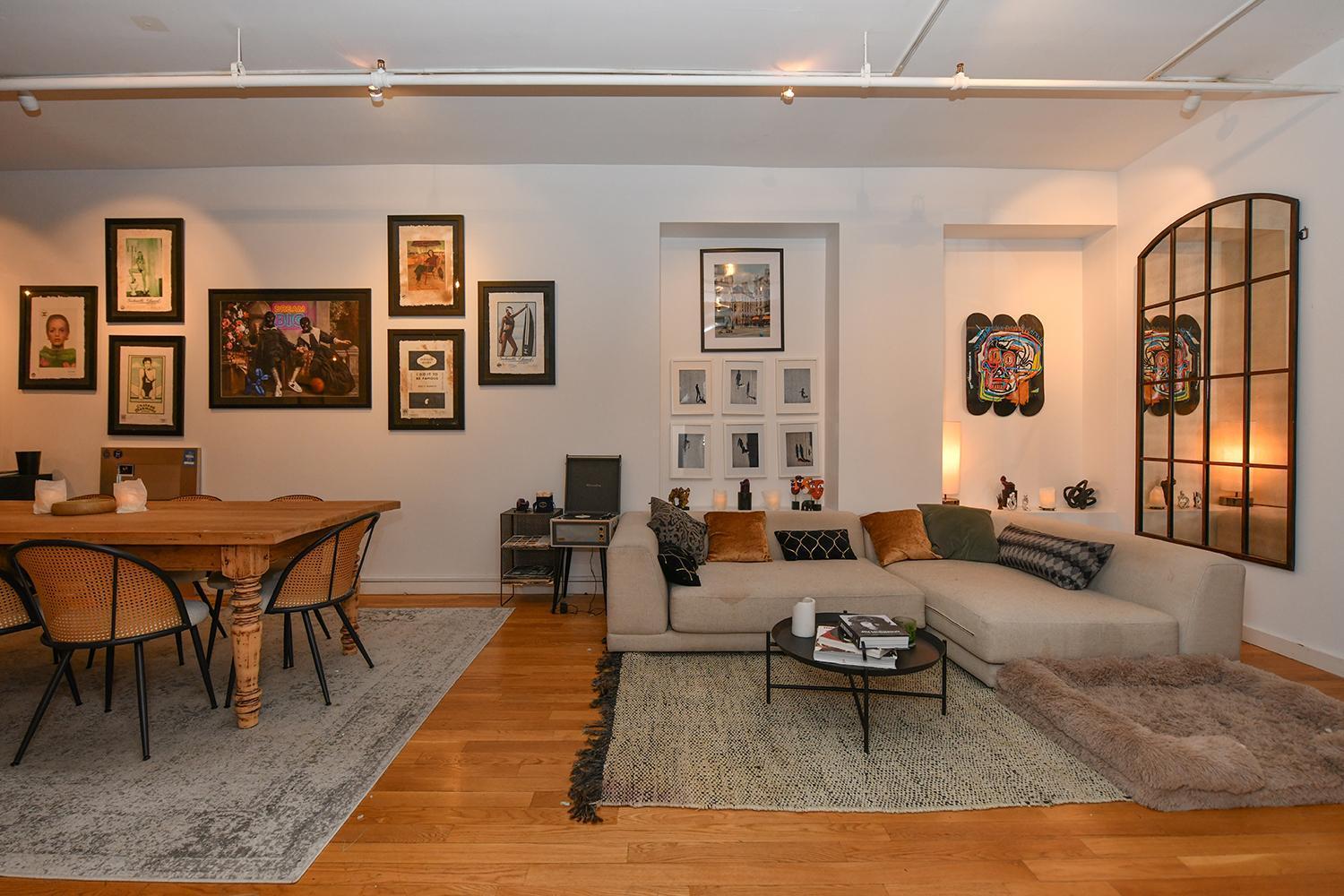 Luxury 2 Bedroom Soho Loft Apartment