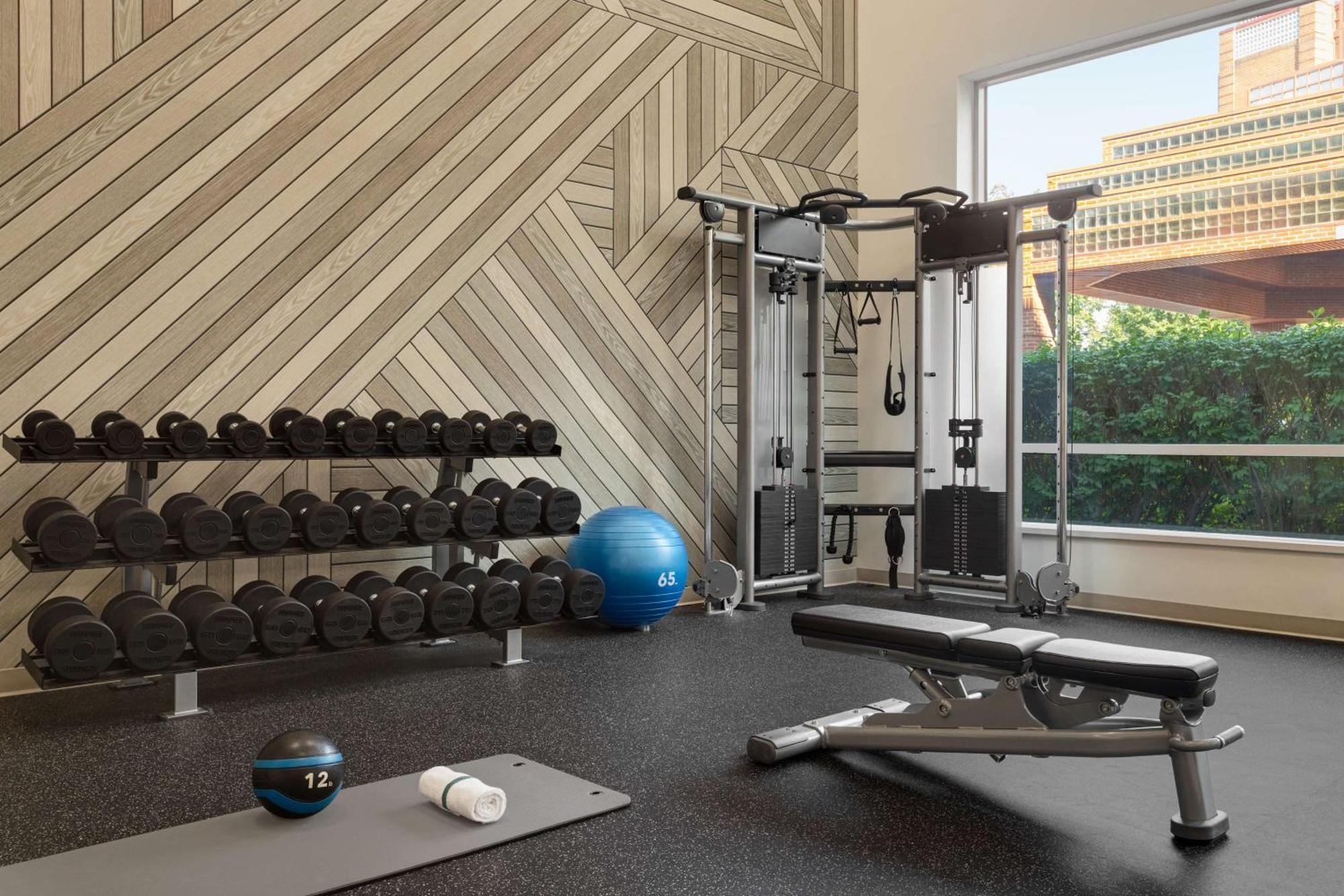 Doubletree By Hilton New York-laguardia