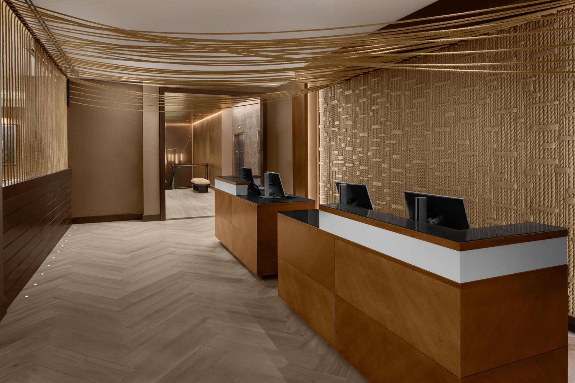 Hilton Brooklyn - Newly Renovated Hotel New York