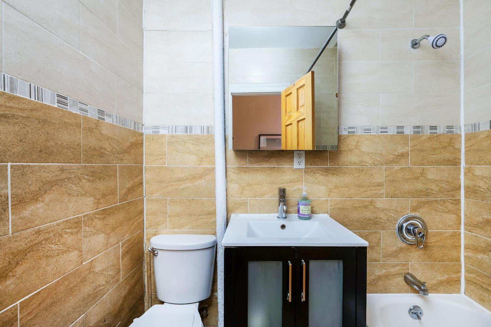 102-1a Value 2br Near Park Apartment *