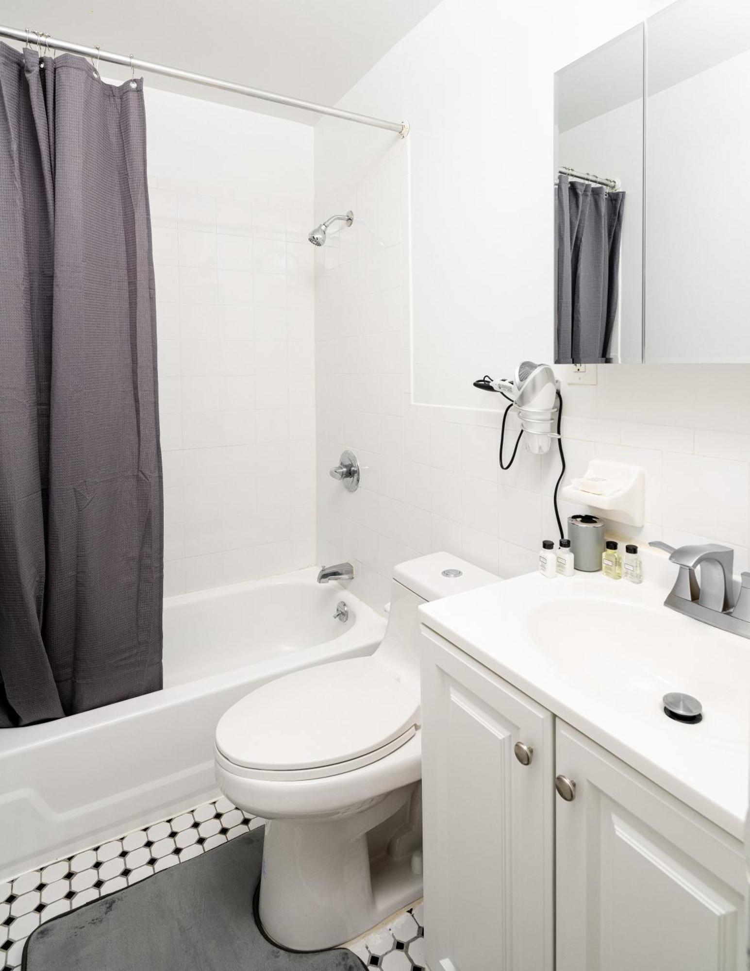 Cosy In Park Slope Apartment