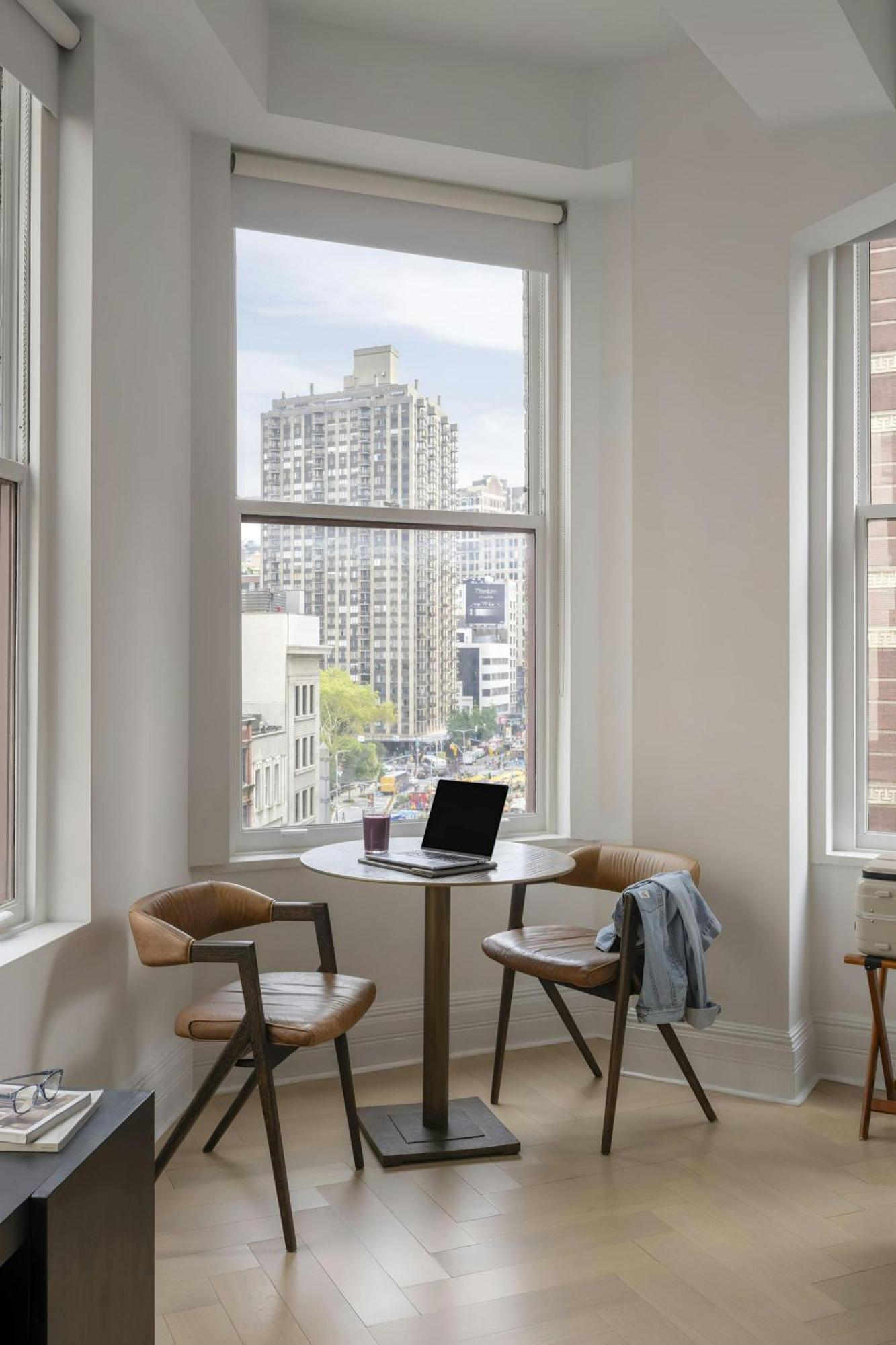 Hotel Flatiron Hotel, Sonder
