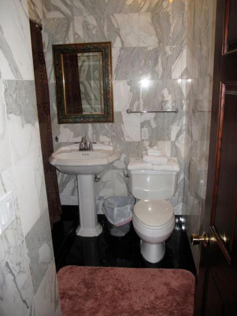 254 East Vacation 2* New York