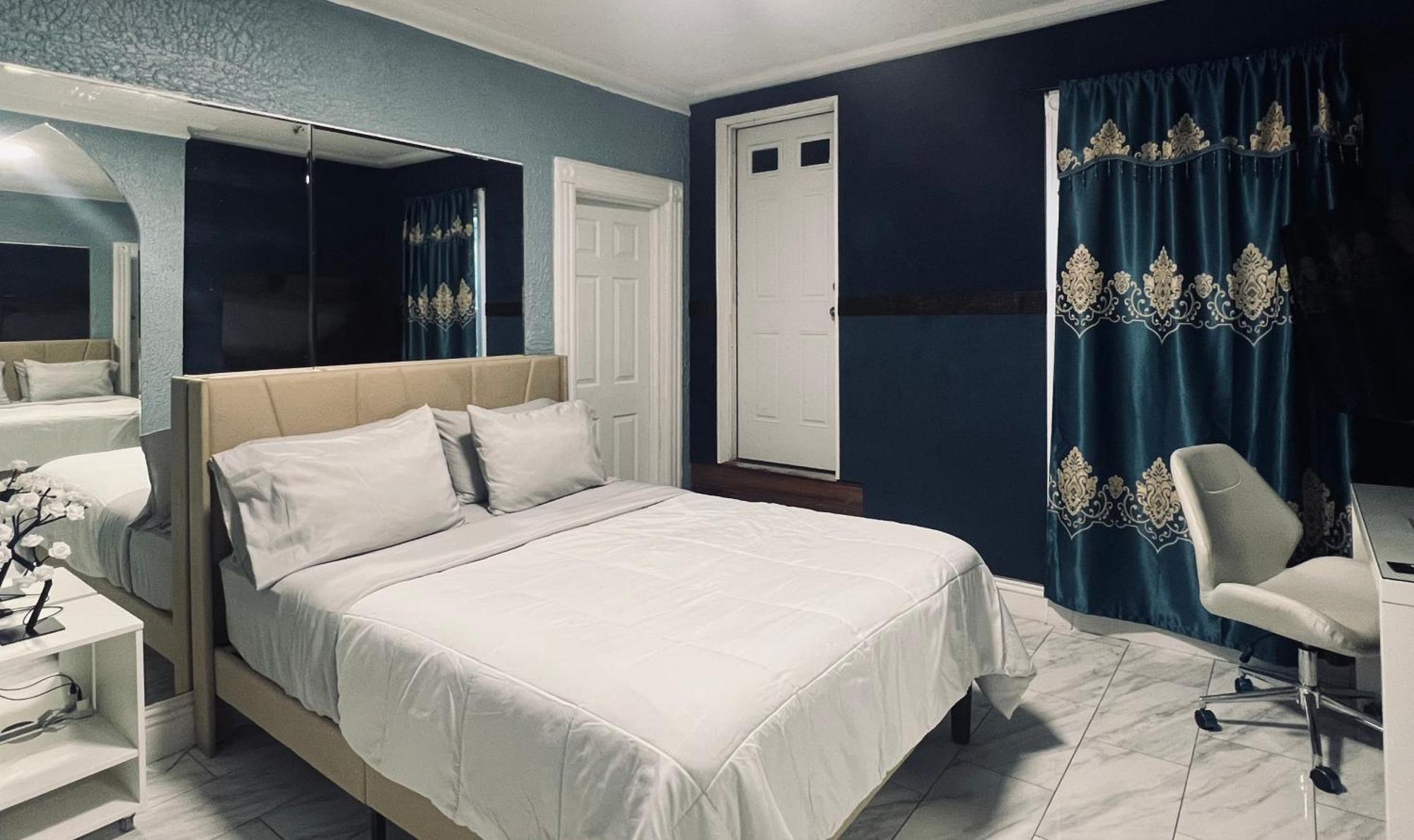 3 Bedrooms In 2nd Floor Modern Brooklyn Home, Close To J Train Guest house