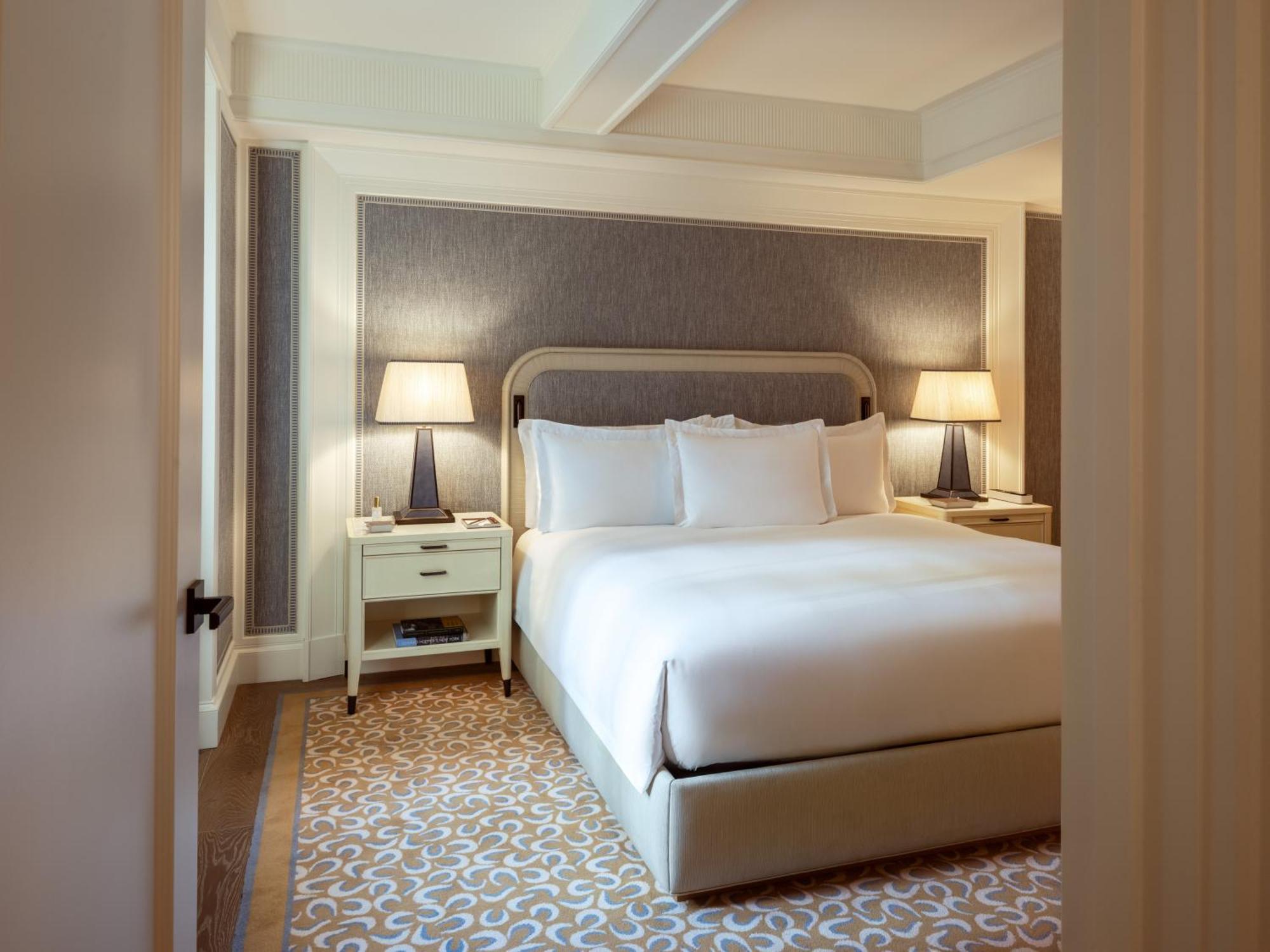 Hotel The Surrey, A Corinthia New York