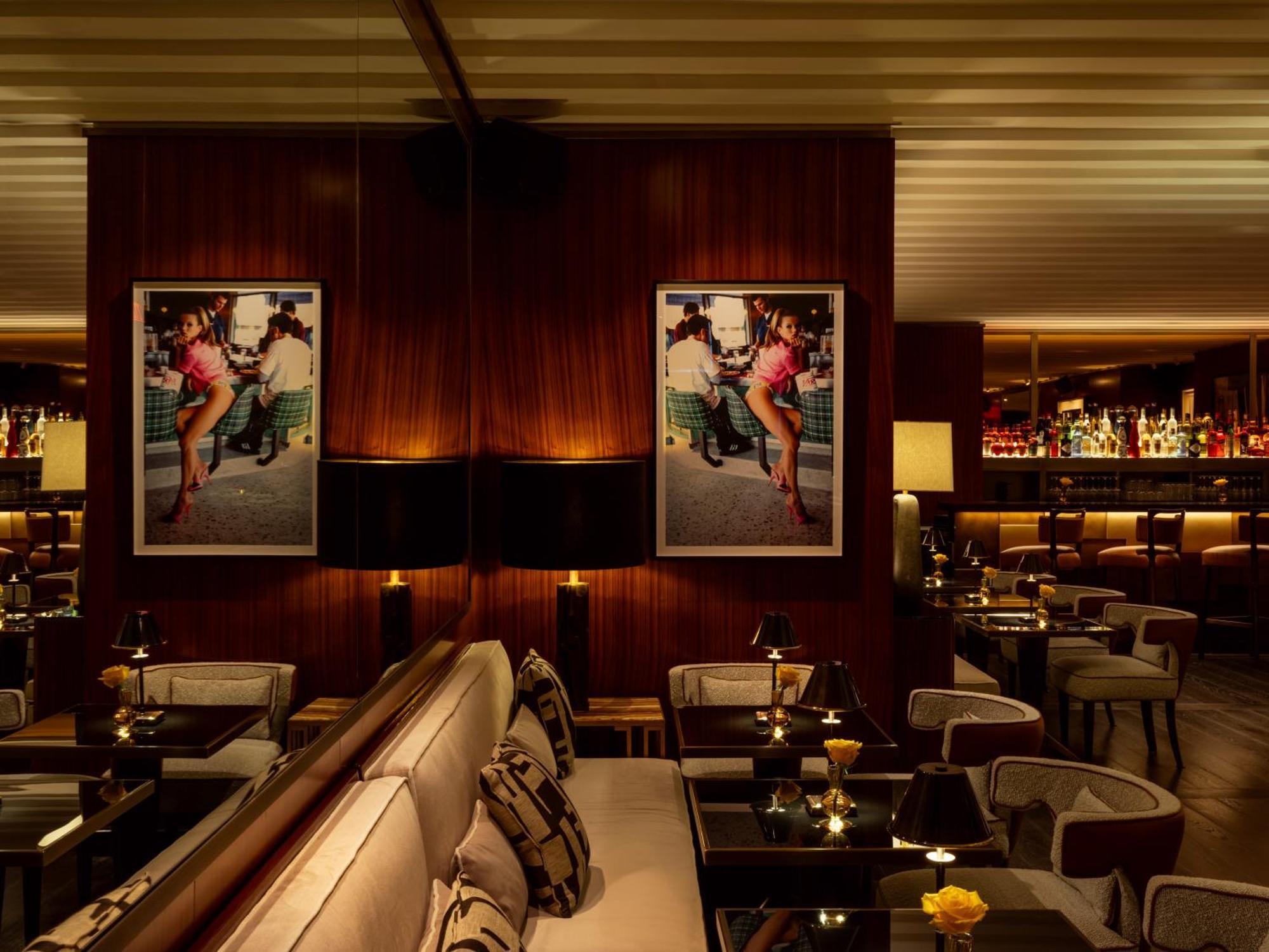 Hotel The Surrey, A Corinthia