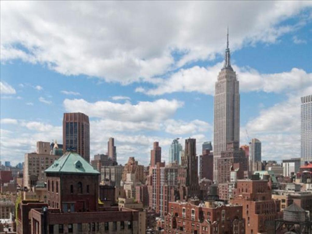 Global Luxury At 777 6th Avenue * New York