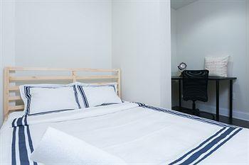 Times Square One Bedroom Loft Hotel