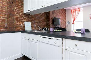 Times Square One Bedroom Loft New York