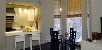 Bed & Breakfast Colonial House 3*
