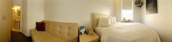 Bed & Breakfast Colonial House 3*
