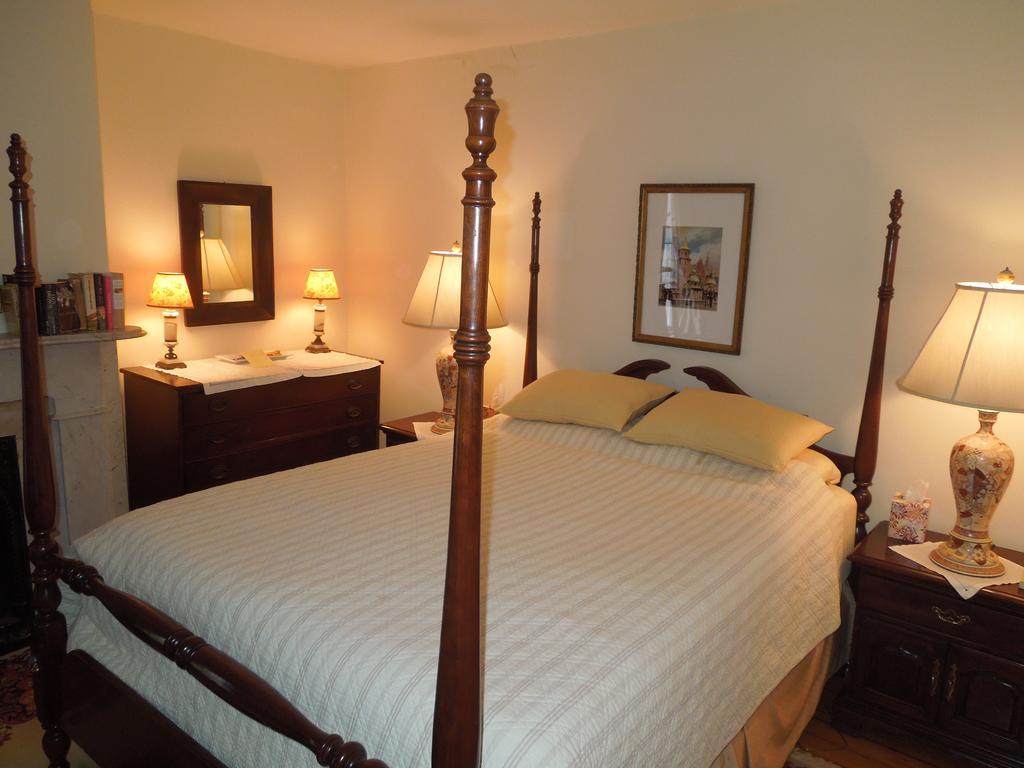 Victorian Of Staten Island Bed & Breakfast 4*