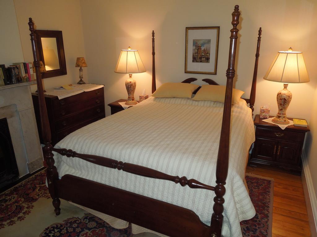 Victorian Of Staten Island Bed & Breakfast