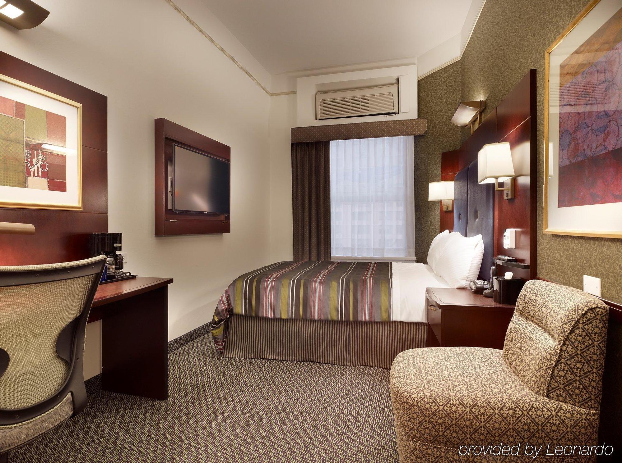 Radisson Street Hotel New York
