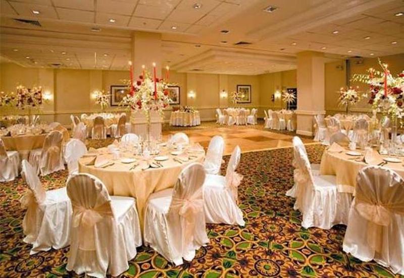 Courtyard By Marriott Laguardia Airport New York