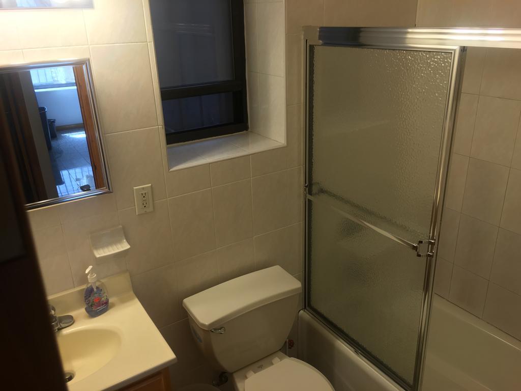 Apartment Broome Street - Lower East Side #19 *