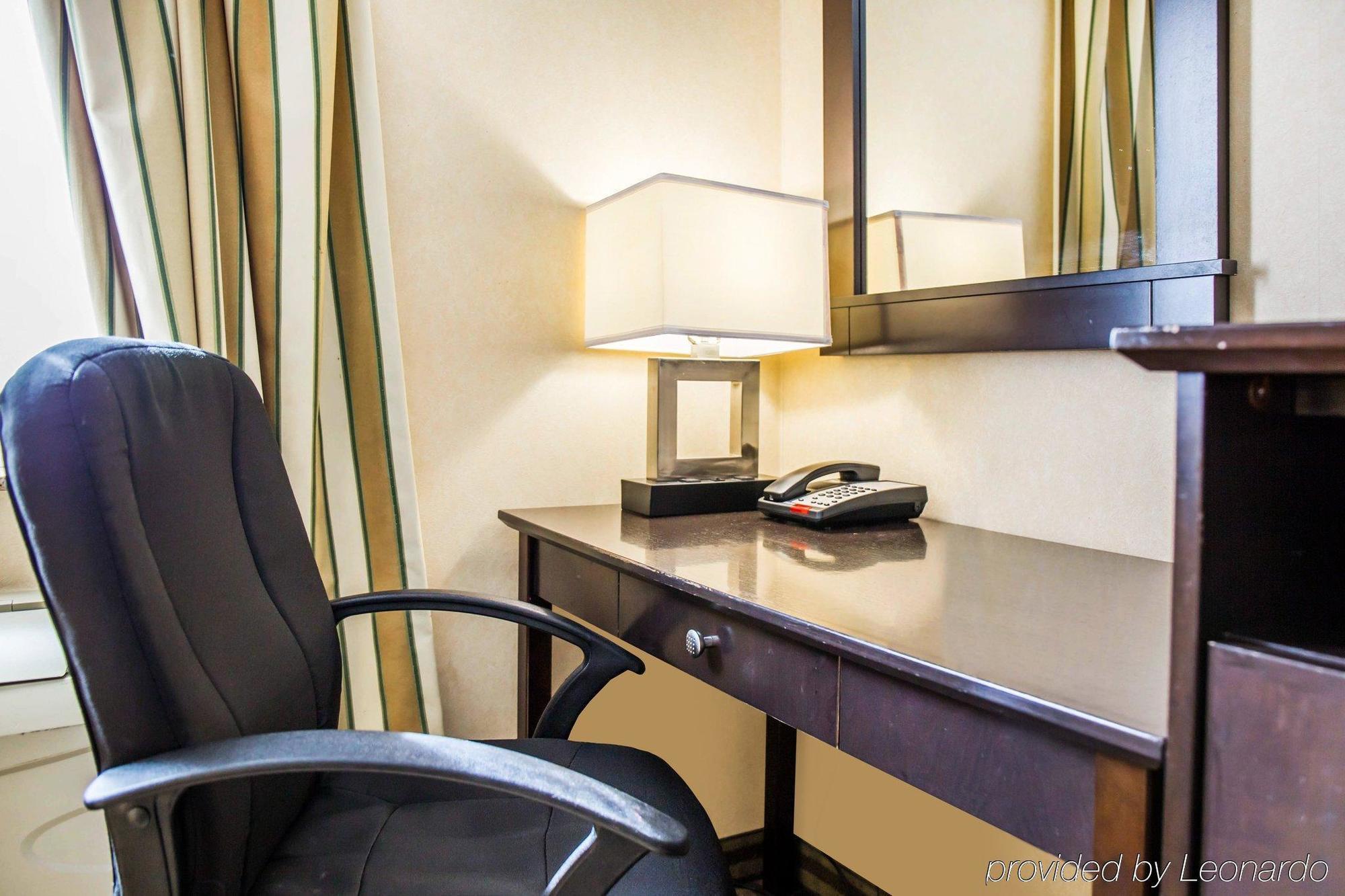 Hotel Quality Woodside Queens