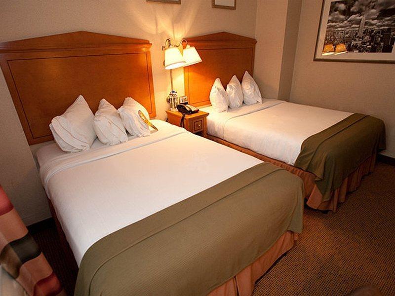 Hotel Citadines Connect Fifth Avenue 3*