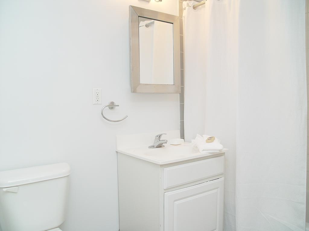 West Village Washington Street Apartment *