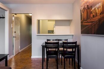 Uptown Manhattan Deluxe Apartment