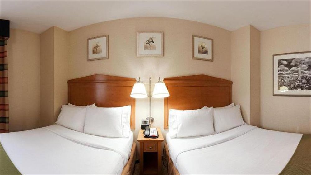 Hotel Citadines Connect Fifth Avenue 3*
