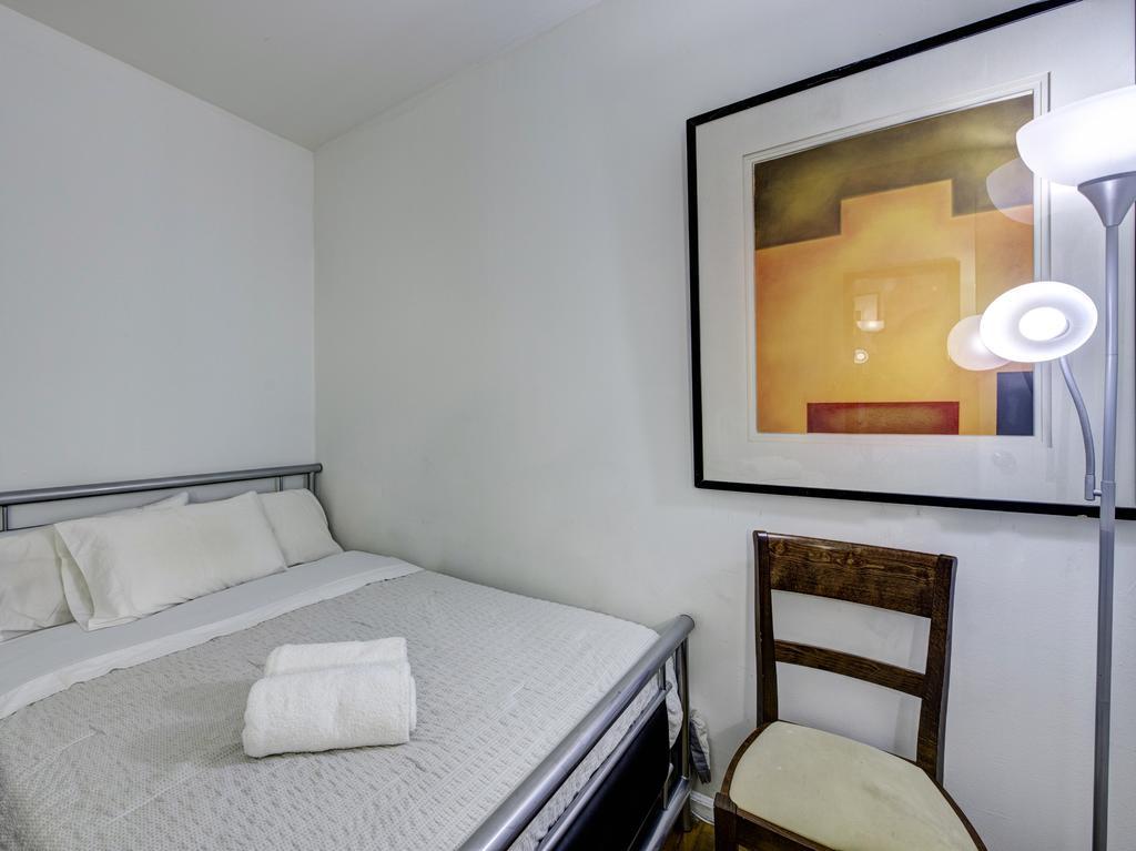 2 Bedroom Hell's Kitchen Apartment *