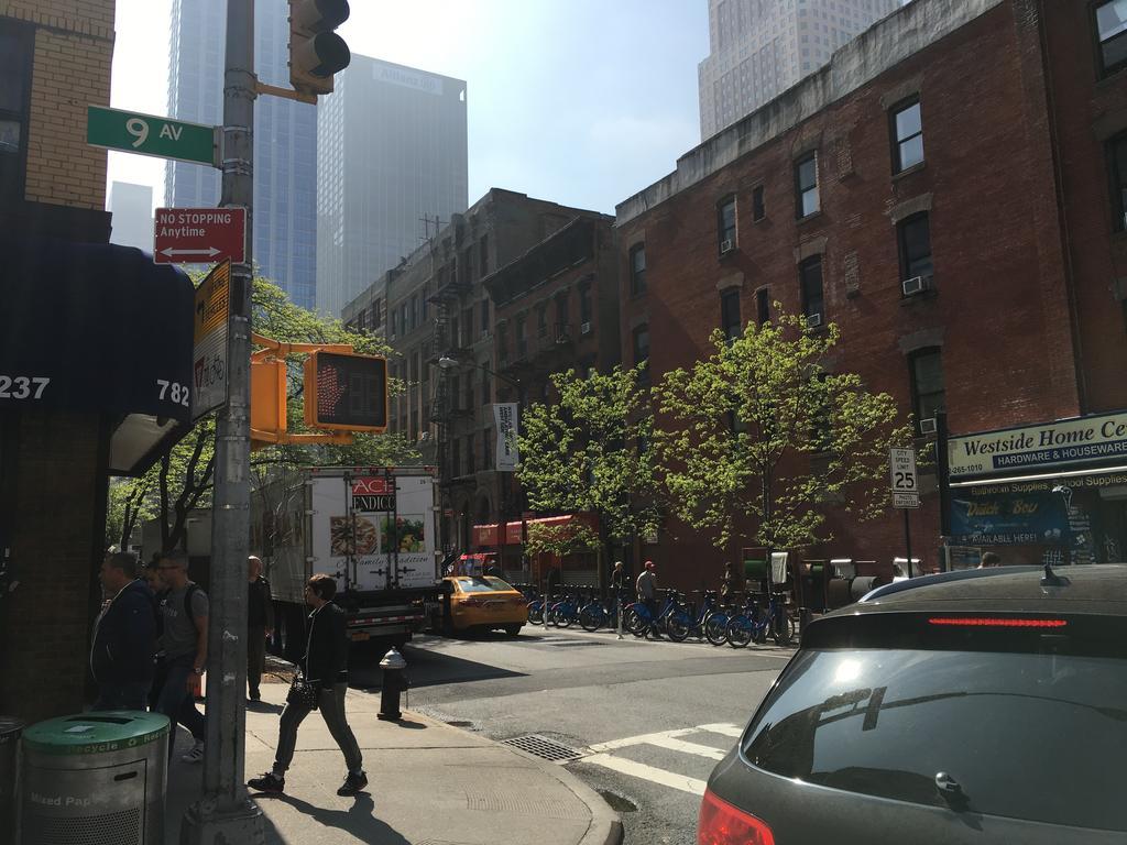Apartment 2 Bedroom Hell's Kitchen New York