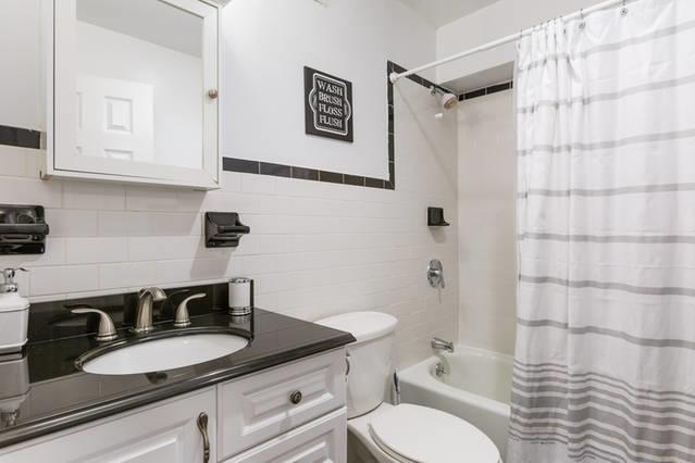3 Bedroom Modern - Times Square Apartment *