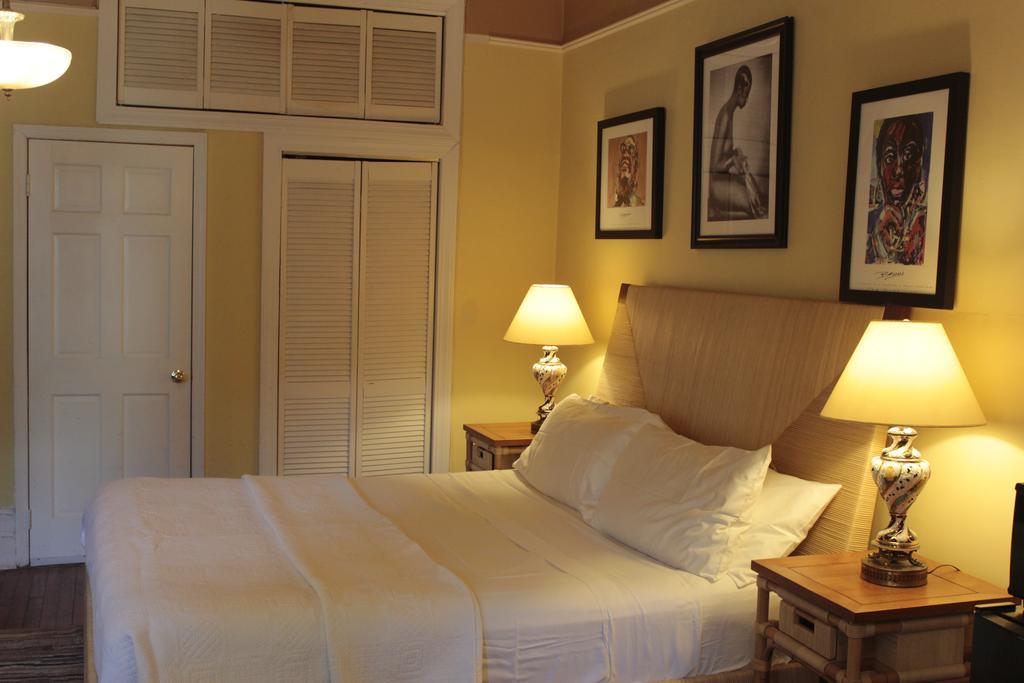 Candy Hill Harlem Bed & Breakfast