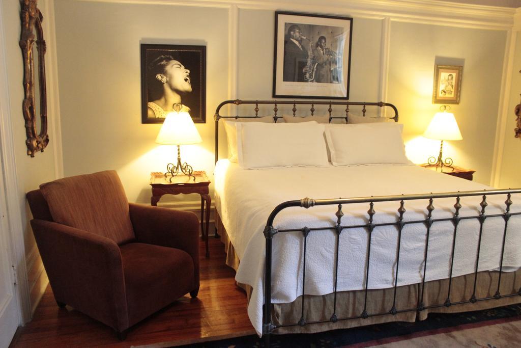 Candy Hill Harlem Bed & Breakfast New York