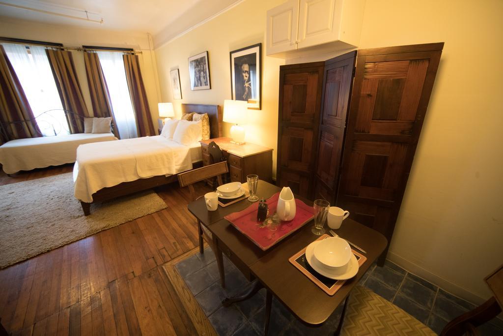 Bed & Breakfast Candy Hill Harlem 3*