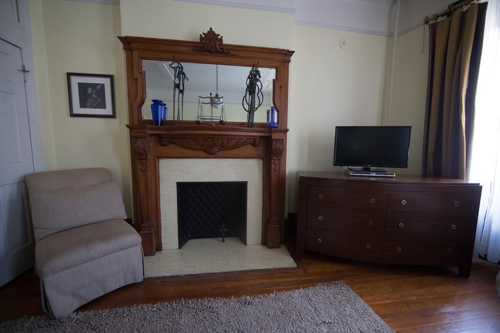 Bed & Breakfast Candy Hill Harlem