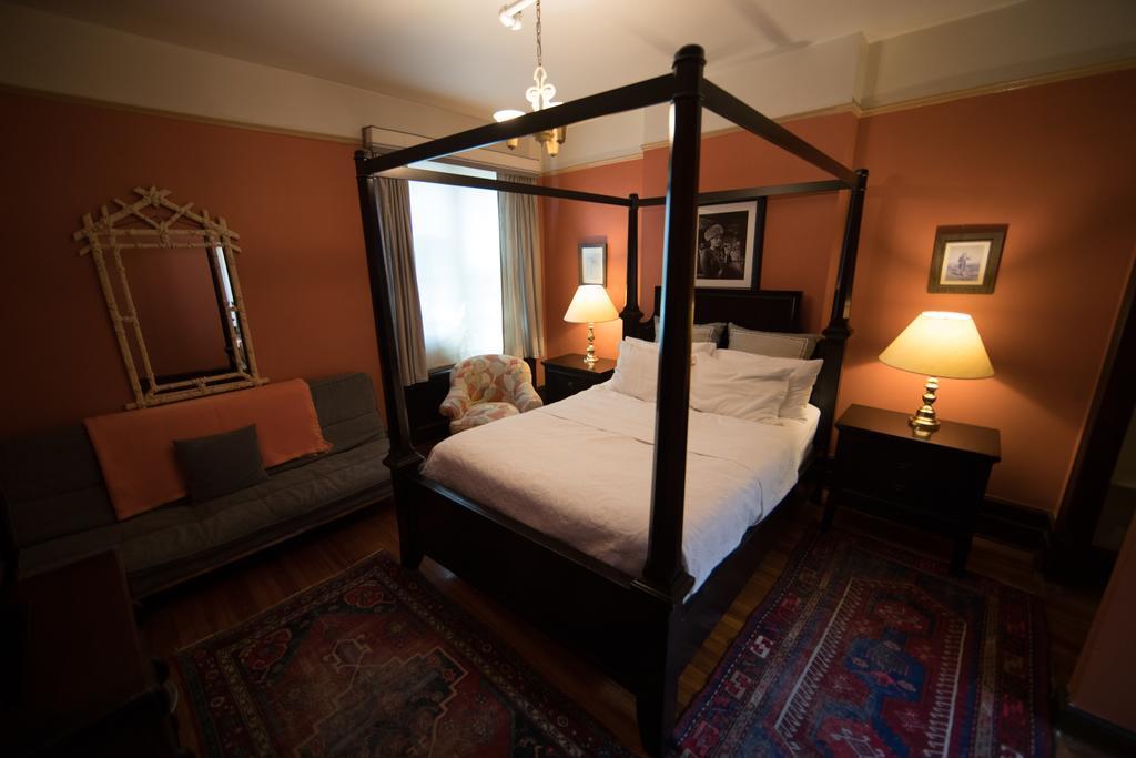 Bed & Breakfast Candy Hill Harlem