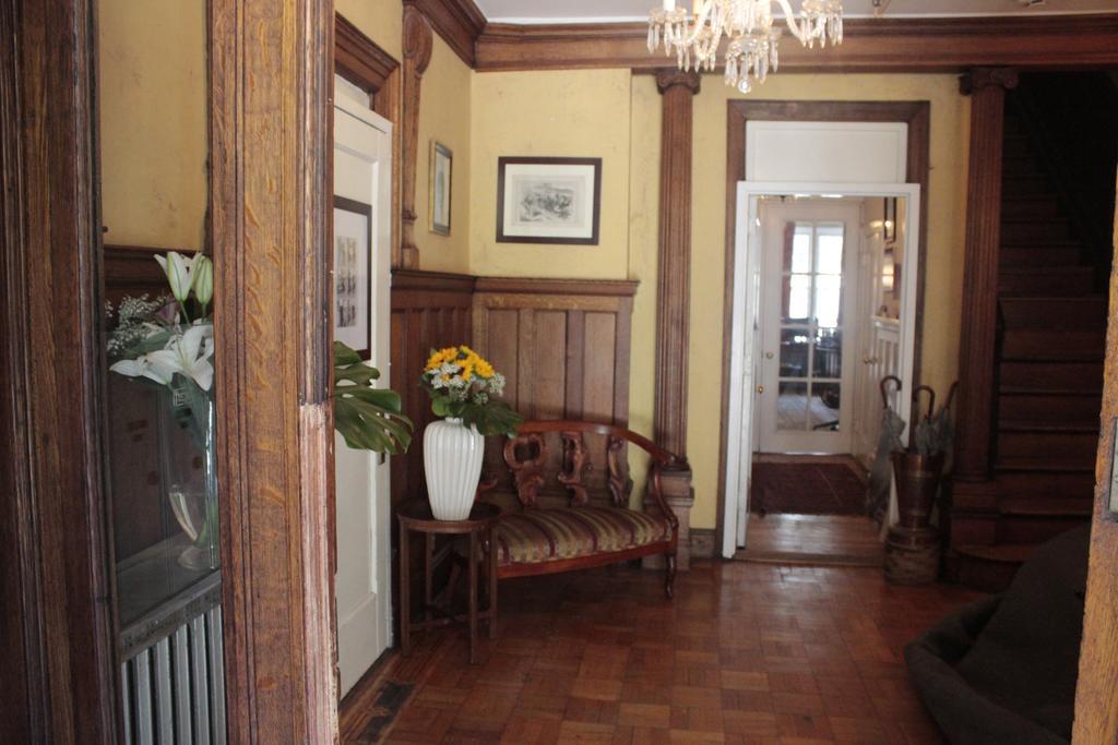 Bed & Breakfast Candy Hill Harlem 3*