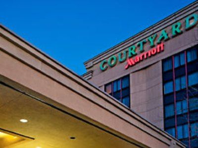 Courtyard By Marriott Laguardia Airport 3*