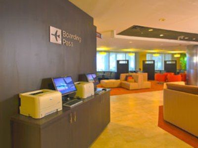 Courtyard By Marriott Laguardia Airport 3*