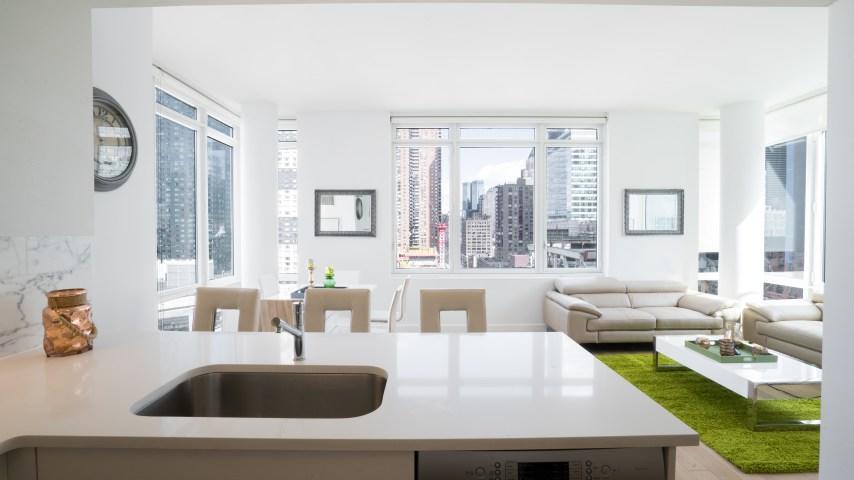 Times Square Luxury Suites
