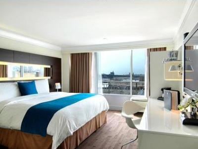 Le Bleu Hotel