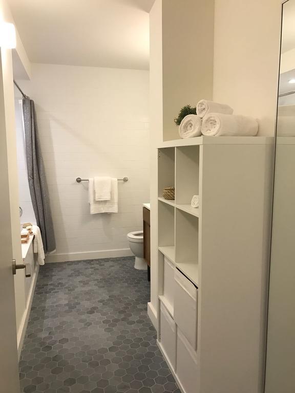 Exquisite 2 Bedroom 2 Baths All Modern And High End Furniture * New York