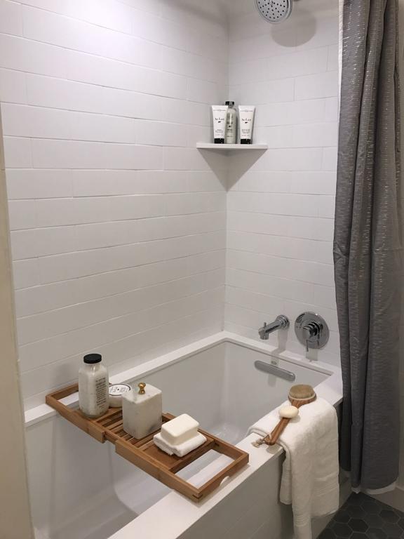 Exquisite 2 Bedroom 2 Baths All Modern And High End Furniture Apartment