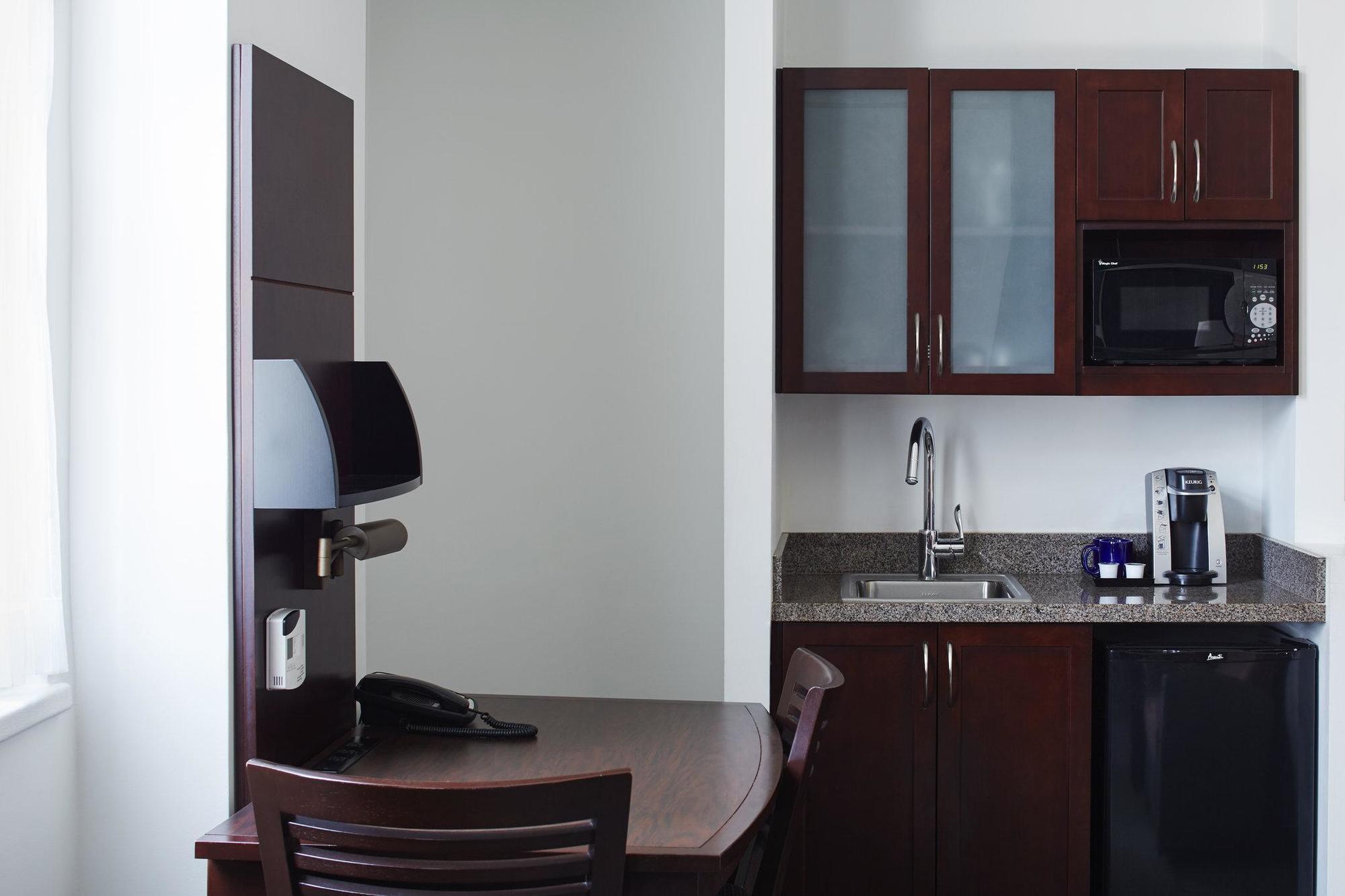 Radisson Street 4*