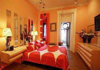 Guest house The International Cozy