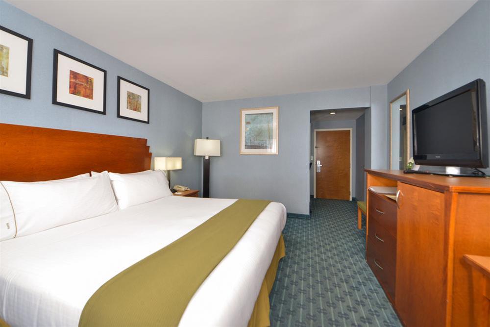 Express Laguardia Airport, An Ihg 3*