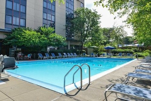 Courtyard By Marriott Laguardia Airport New York