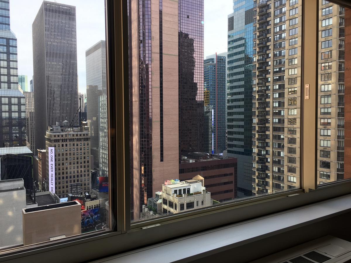 Today House - Times Square North * New York